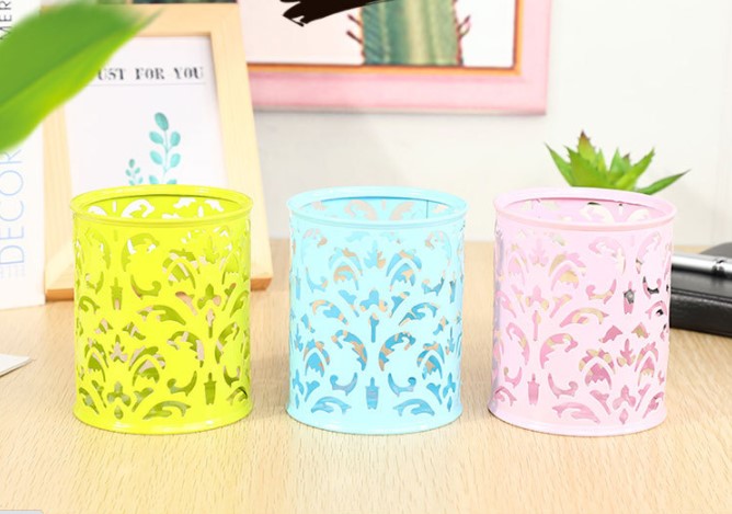 Metal Pen Stand / Pencil Stand Round or Square Random color (DGG)